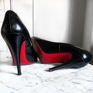 Christian Louboutin ❤️ Black Heel Pumps 39.5